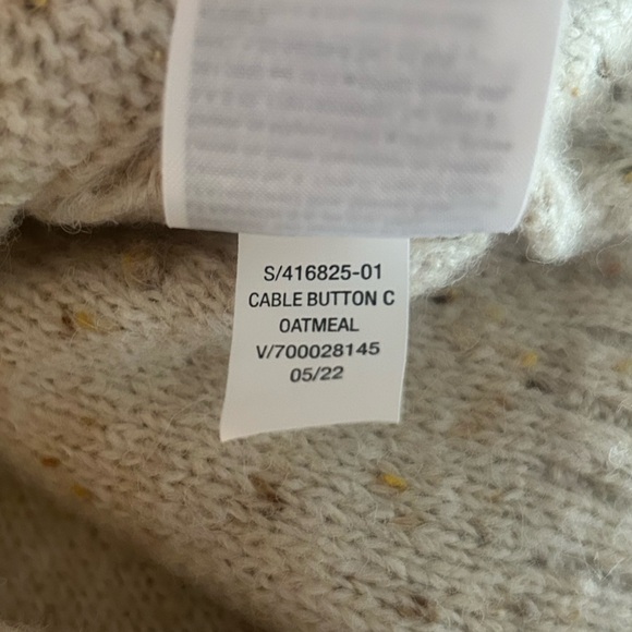 Old Navy Womens Speckled Button-Front Cable-Knit Sweater - Picture 6 of 6